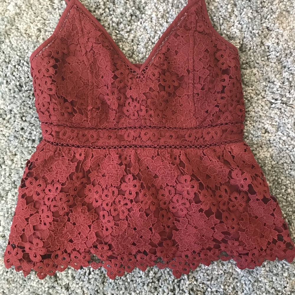 Cute Red Lace Tank! - Picture 2 of 2